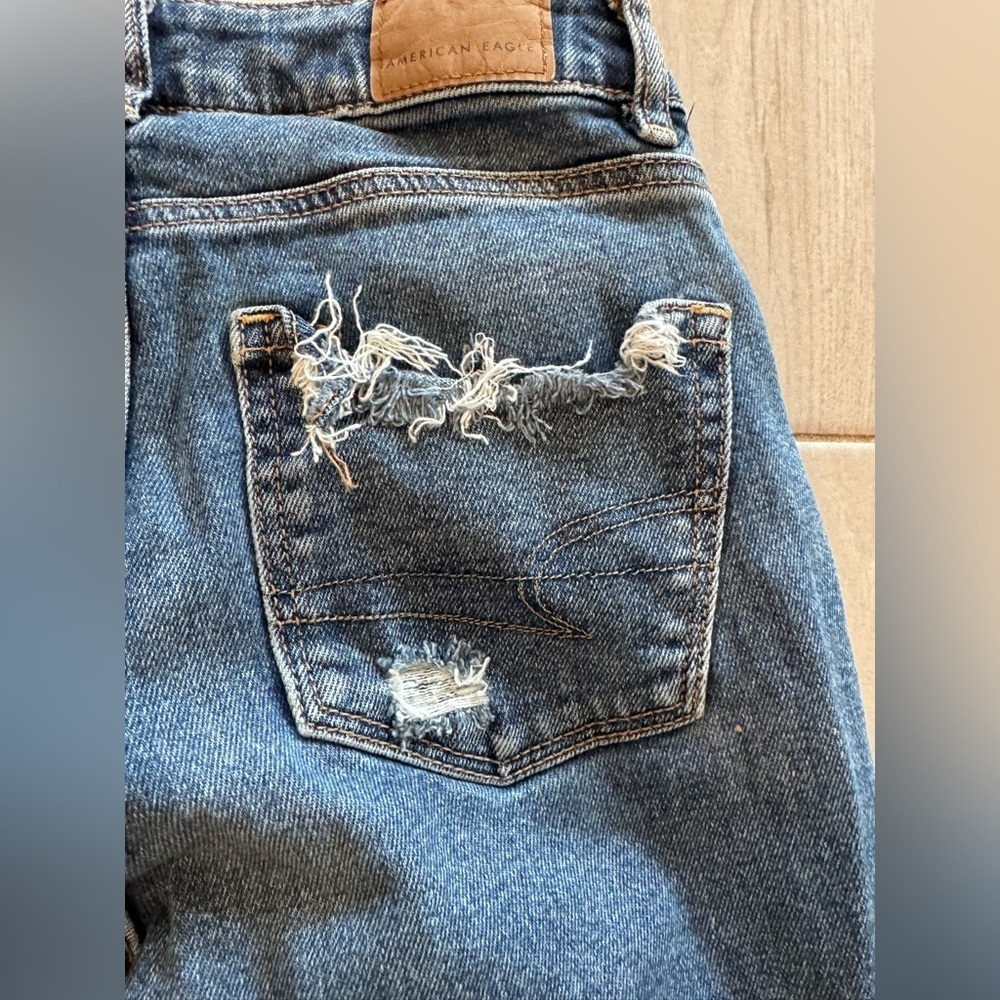 American Eagle Outfitters Ripped Blue Denim Jeans, Stretch - Picture 2 of 13